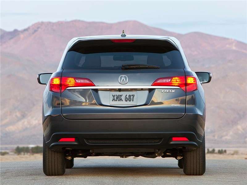 Фото Acura RDX - Acura RDX 2013 вид сзади