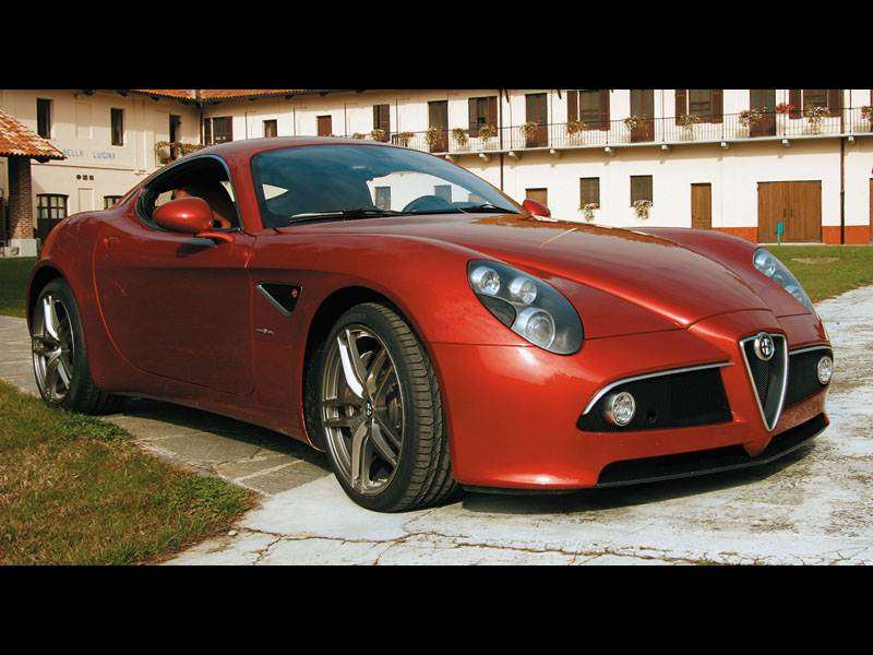 Фото Alfa Romeo 8C Competizione - фотография 7