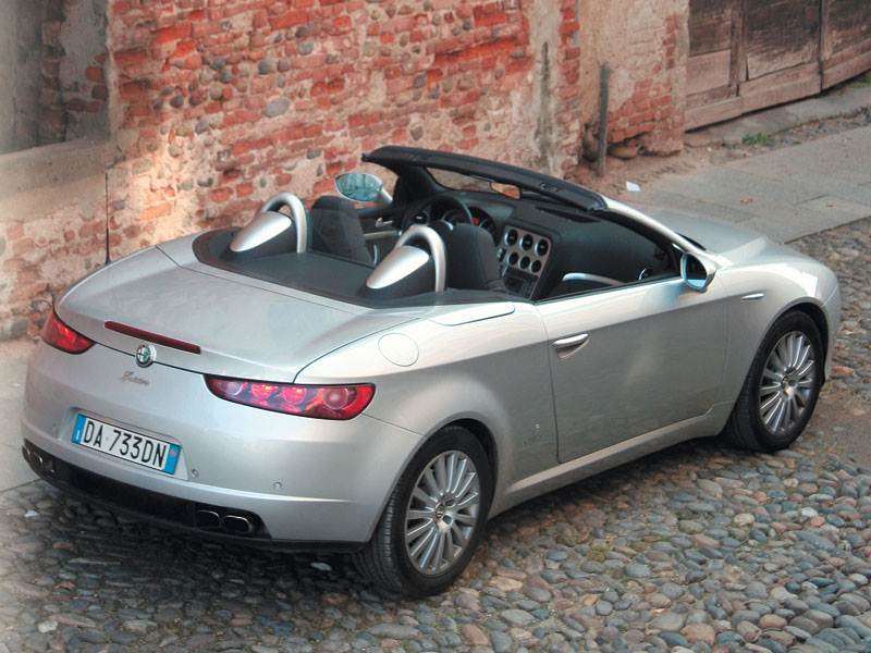 Фото Alfa Romeo Spider - фотография 3
