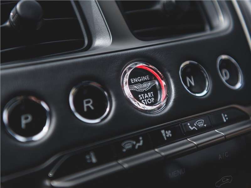 Фото Aston Martin DBS - Aston Martin DBS 2019 управление климатом