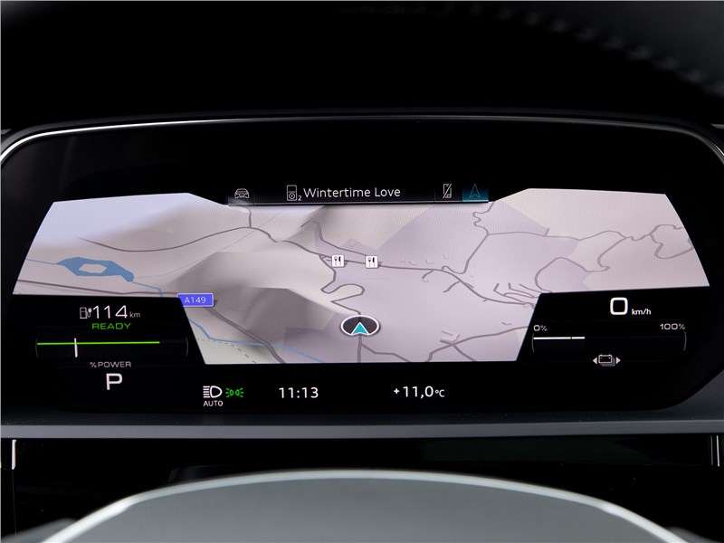 Фото Audi e-tron - Полностью цифровая панель приборов с экраном размером 12,3 дюйма доступна уже в базовой комплектации