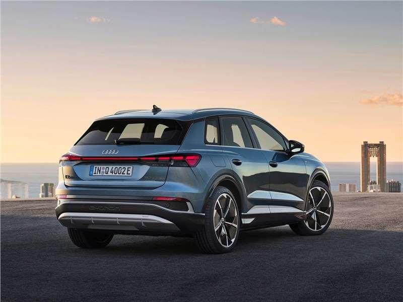 Фото Audi Q4 e-tron - Audi Q4 e-tron (2022) вид сзади