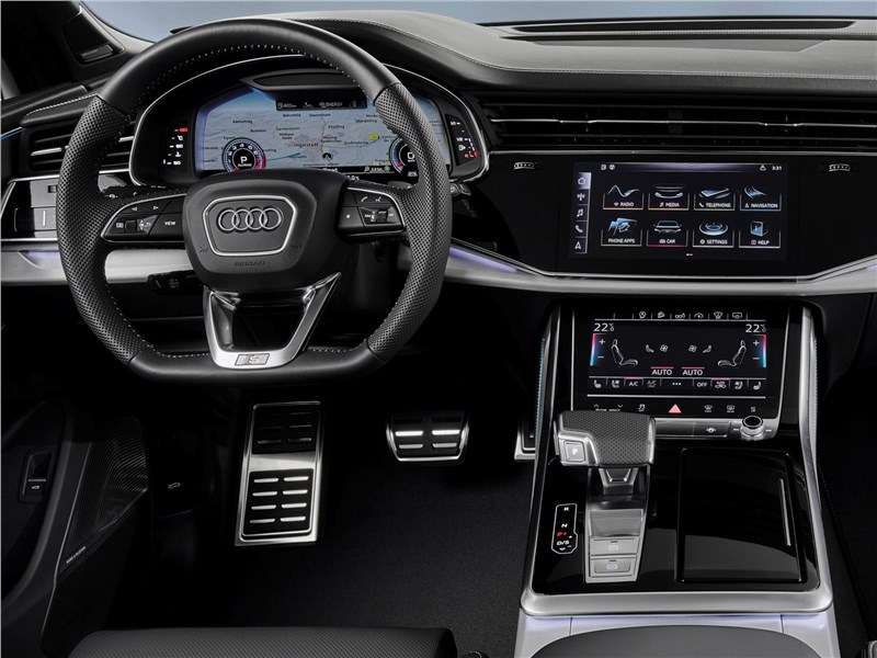 Фото Audi Q7 - Audi Q7 2020 водительское место