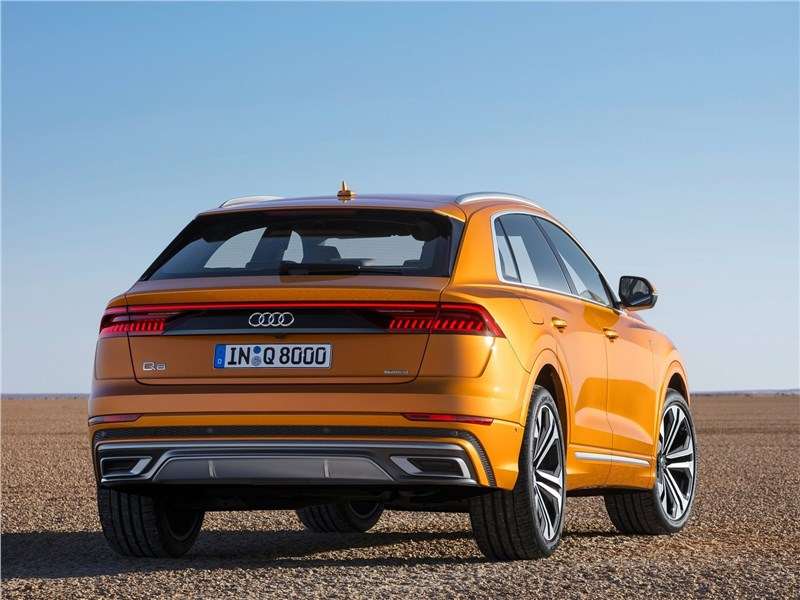 Фото Audi Q8 - Audi Q8 2019 вид сзади