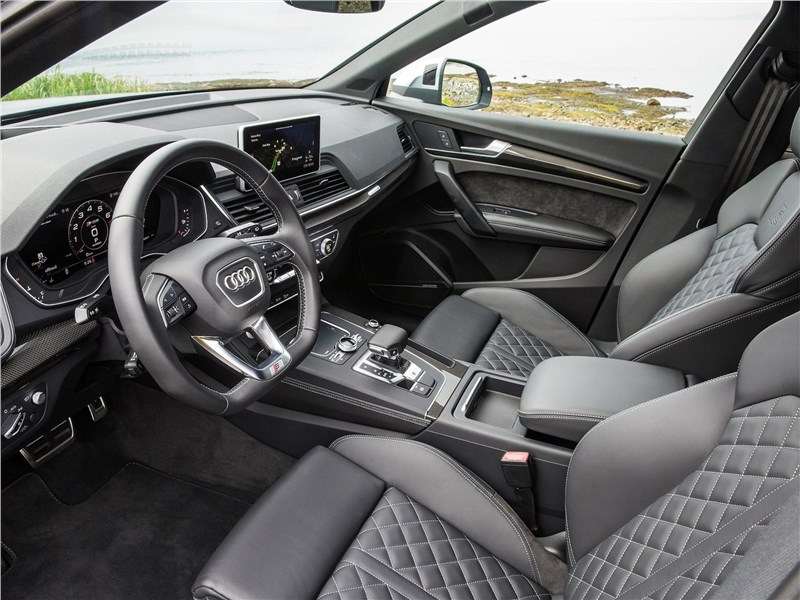 Фото Audi SQ5 - Audi SQ5 3.0 TFSI 2018 передние кресла