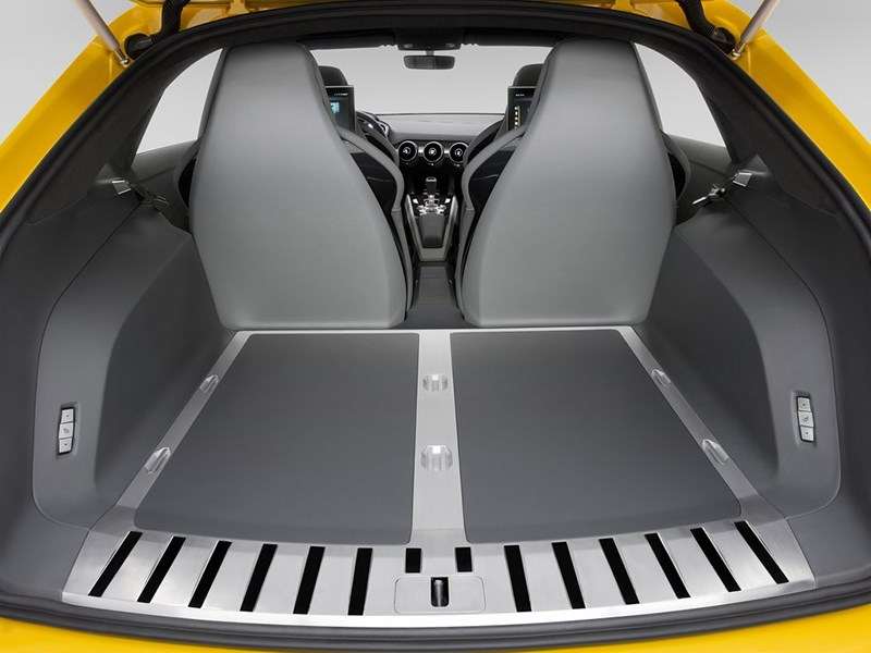 Фото Audi TT Offroad - Audi TT Offroad Concept 2014 багажное отделение