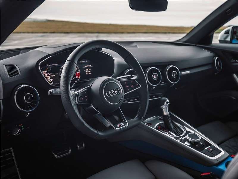 Фото Audi TTS - Audi TTS Coupe 2019 салон