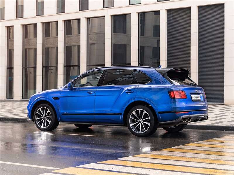 Фото Bentley Bentayga - Модификация Bentayga Speed умудряется идеально сочетать спортивную управляемость и великолепную плавность хода