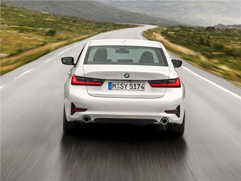 Фото BMW 3 series - BMW 3-Series 2019 вид сзади
