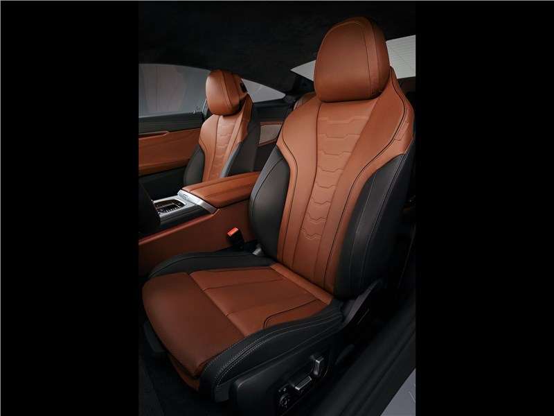 Фото BMW 8 series - BMW 8-Series Coupe 2019 передние кресла