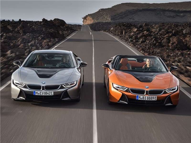 Фото BMW i8 - BMW i8 Coupe 2019 вид спереди