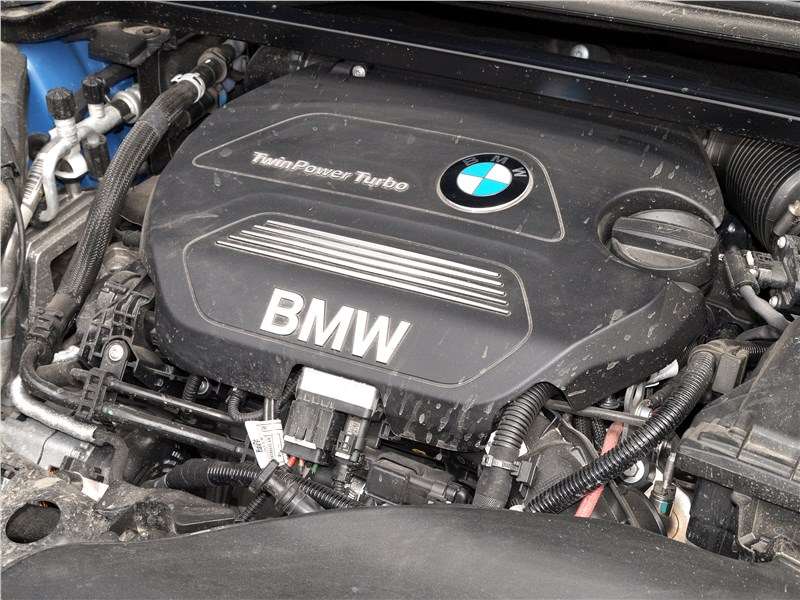 Фото BMW X2 - 190-сильный дизельный двигатель расположен под капотом Х2 поперечно
