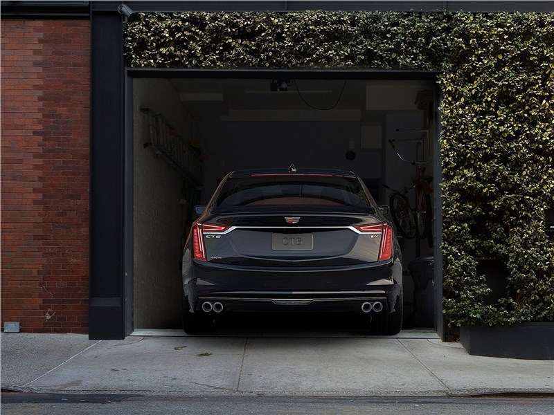 Фото Cadillac CT6 - Cadillac CT6 2019 вид сзади