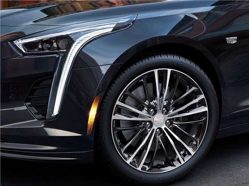 Фото Cadillac CT6 - Cadillac CT6 2019 передний свет
