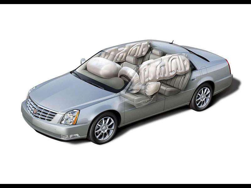 Фото Cadillac DTS - фотография 10