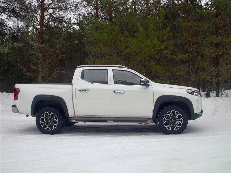 Фото Changan Hunter - Changan Hunter Plus (2023) вид сбоку