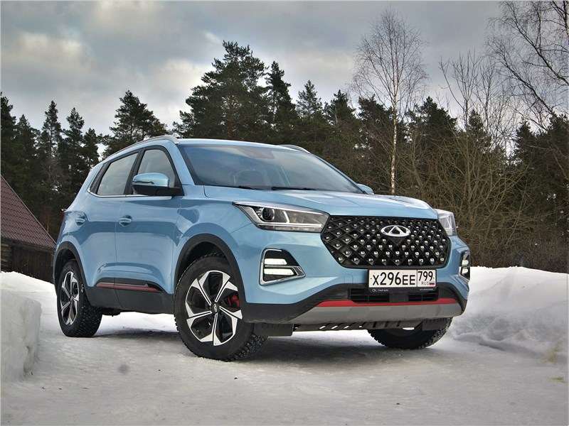 Фото Chery Tiggo 4 - Chery Tiggo 4 Pro (2020) вид спереди