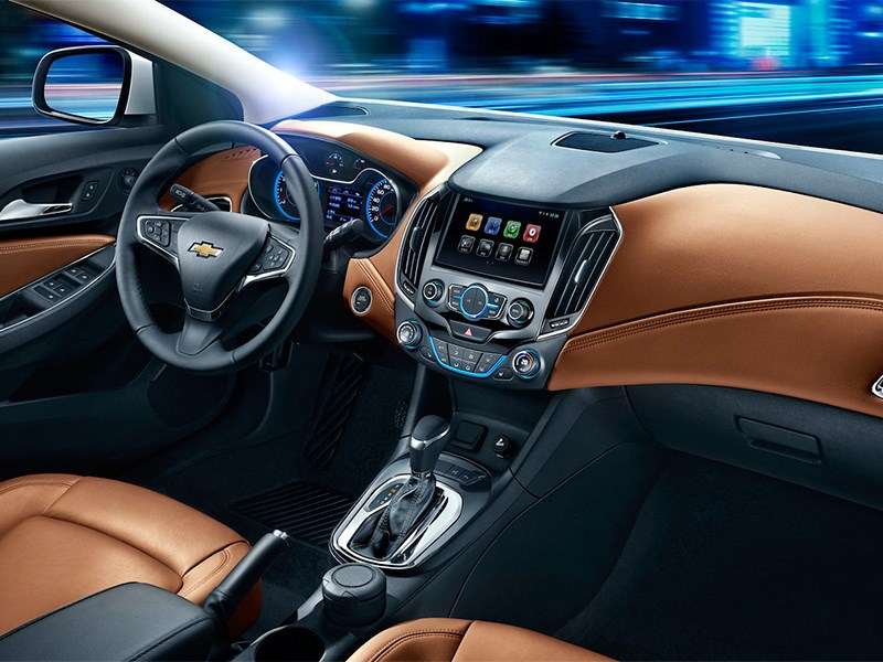 Фото Chevrolet Cruze - Chevrolet Cruze 2015 водительское место