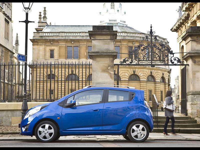 Фото Chevrolet Spark - Chevrolet Spark (2010) вид сбоку