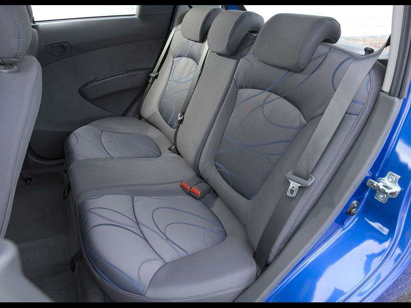 Фото Chevrolet Spark - Chevrolet Spark (2010) задний диван