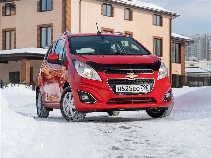 Фото Chevrolet Spark - Chevrolet Spark (2010) как игрушка, учитель и пример доступности