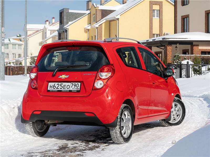 Фото Chevrolet Spark - Chevrolet Spark (2010) вид сзади