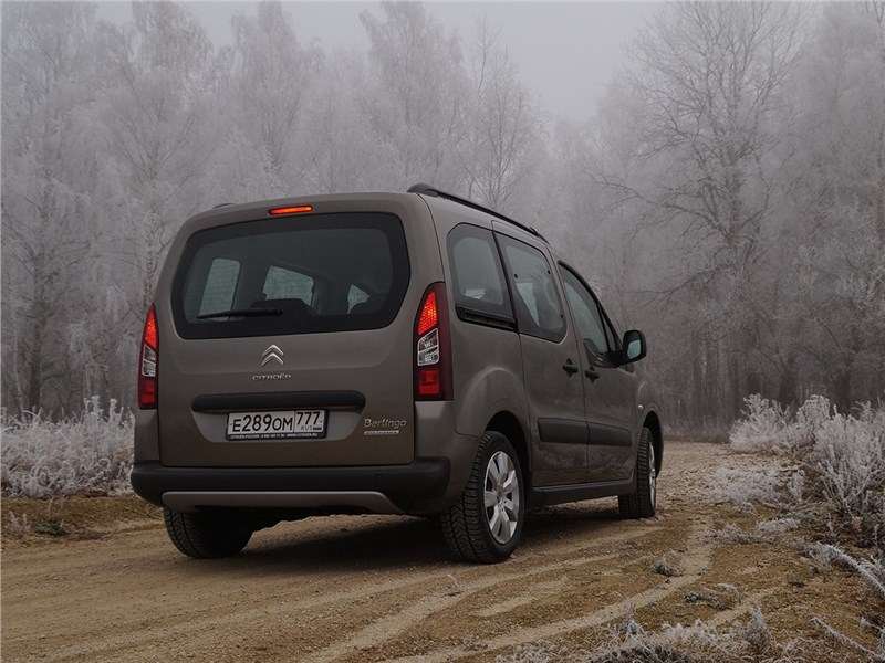 Фото Citroen Berlingo - Citroen Berlingo 2012 вид сзади