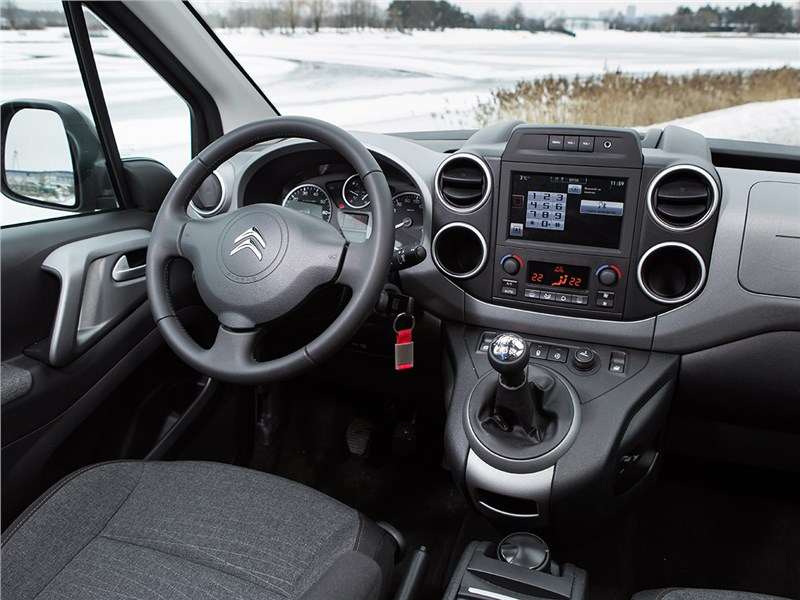 Фото Citroen Berlingo - Хороший обзор и продуманная эргономика – важные преимущества