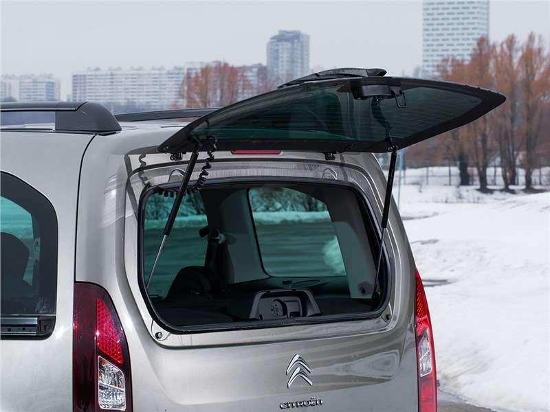 Фото Citroen Berlingo - Citroen Berlingo 2015 окно задней двери