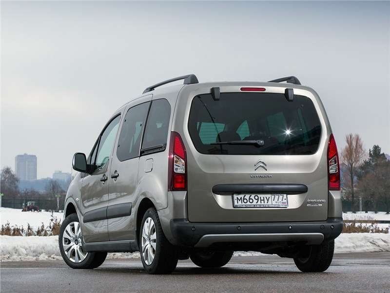 Фото Citroen Berlingo - Citroen Berlingo 2015 вид сзади