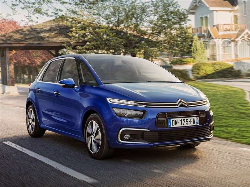 Фото Citroen C4 Picasso - Citroen C4 Picasso 2017 вид спереди