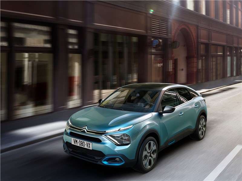 Фото Citroen C4 - Citroen C4 (2021) вид спереди