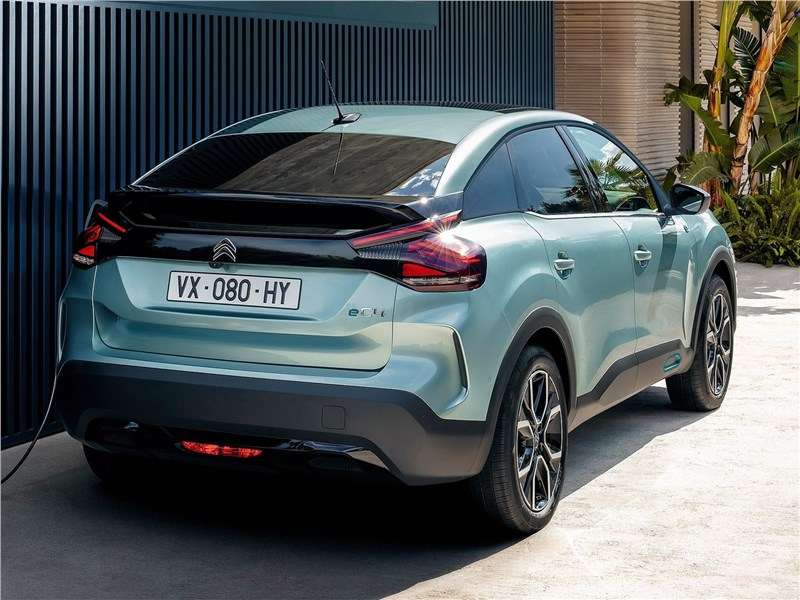 Фото Citroen C4 - Citroen C4 (2021) вид сзади