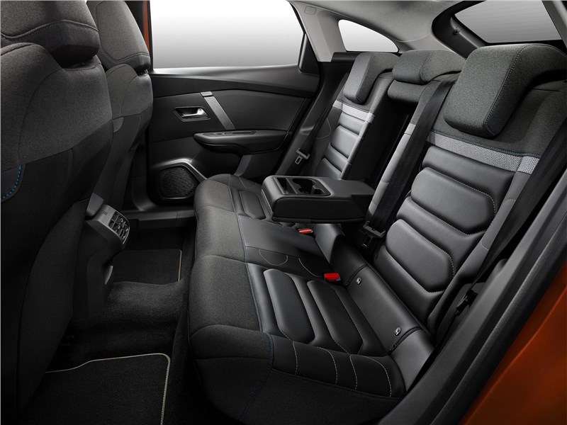 Фото Citroen C4 - Citroen C4 (2021) задний диван