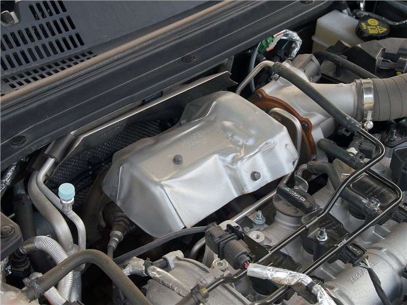 Фото FAW Bestune B70 - Устройства турбонаддува расположены параллельно блоку двигателя со стороны моторного щита