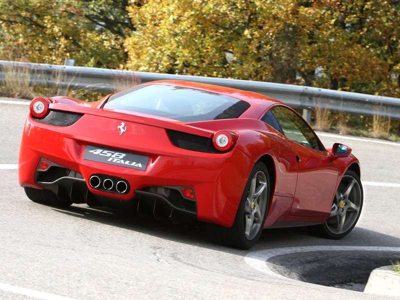 Фото Ferrari 458 Italia - фотография 3