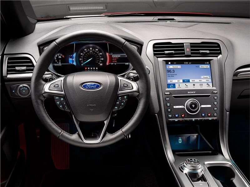 Фото Ford Fusion - Ford Fusion 2016 водительское место