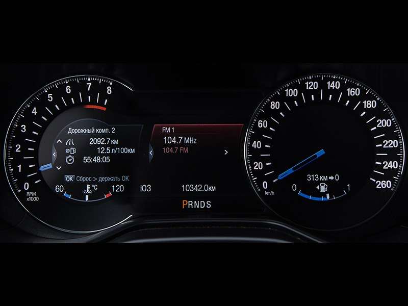Фото Ford Mondeo - Ford Mondeo 2015 приборная панель