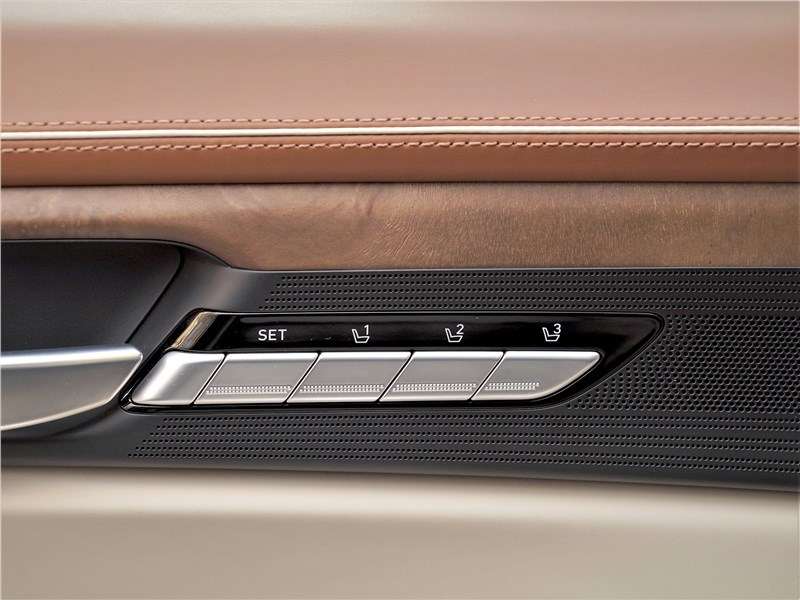Фото Genesis G90 - Запомнить любимые настройки кресла могут не только водители, но и передние пассажиры