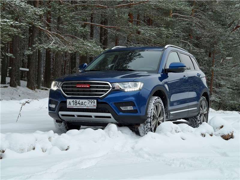 Фото Haval H6 Coupe - При движении вне дорог первой входит в контакт с неровностями накладка на нижнюю часть переднего бампера