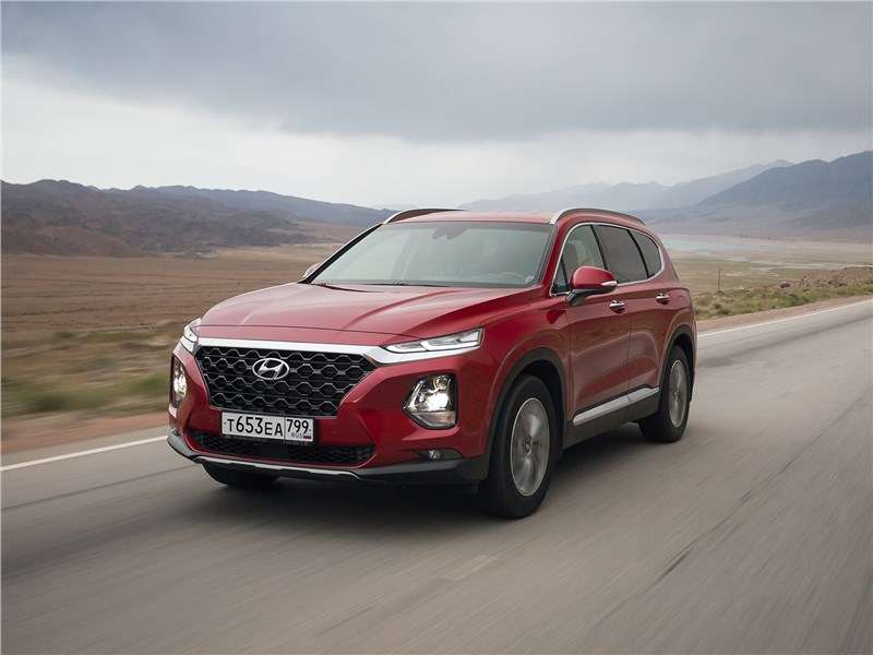 Фото Hyundai Santa Fe - Hyundai Santa Fe 2019 вид спереди