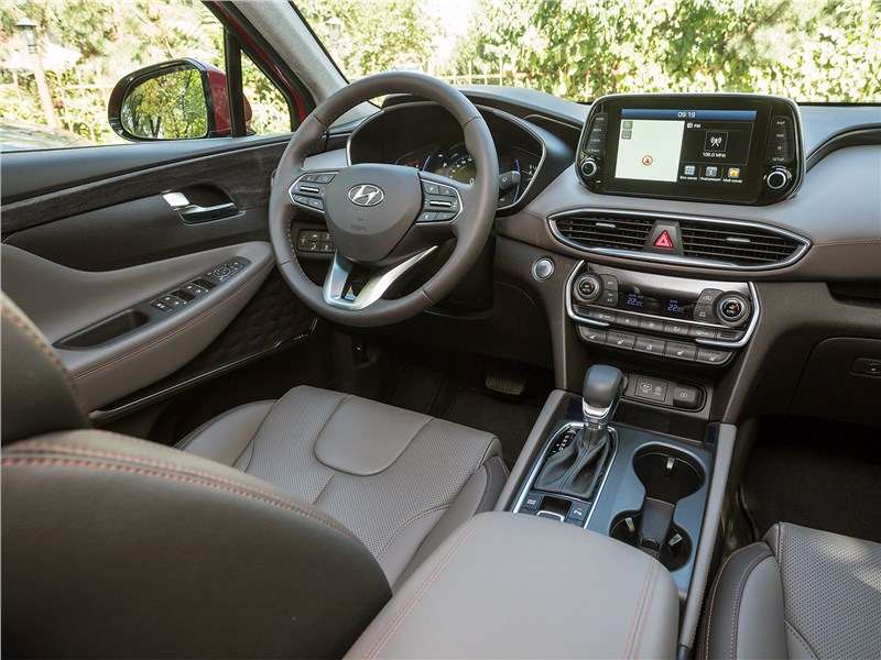 Фото Hyundai Santa Fe - Hyundai Santa Fe 2019 салон