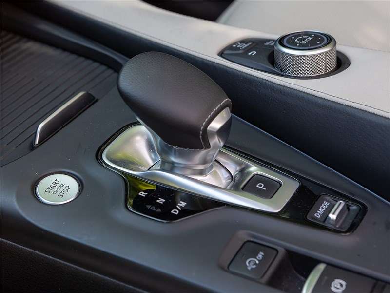 Фото Infiniti QX55 - Вариатор по ощущениям работает, почти как робот