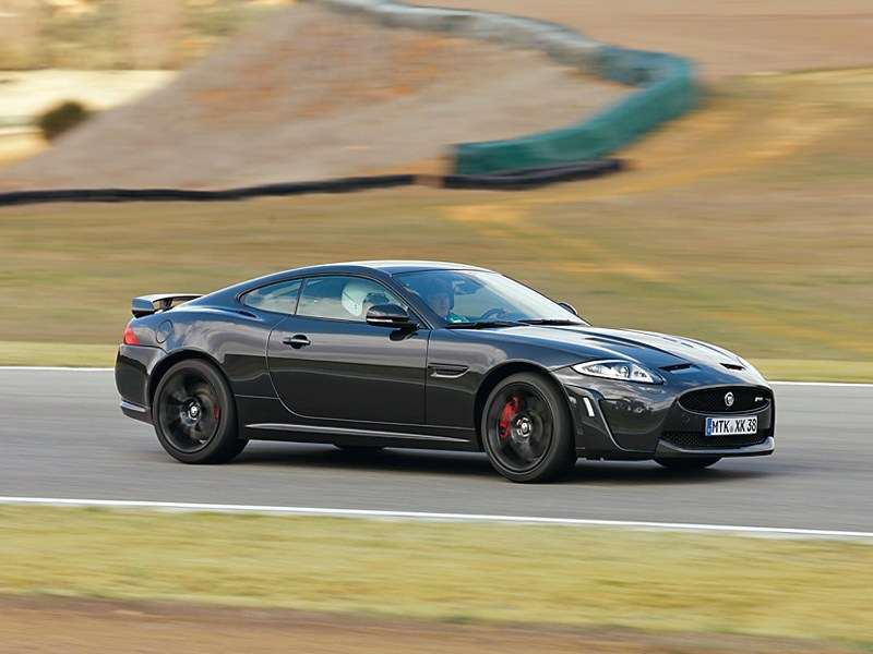 Фото Jaguar XKR - Jaguar XKR-S в своей стихии. Управляется этот автомобиль идеально