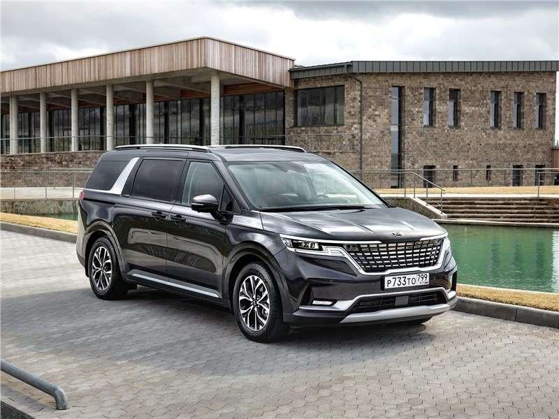 Фото KIA Carnival - Kia Carnival (2021) вид спереди