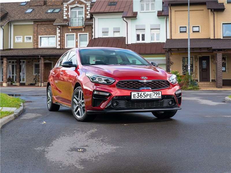 Фото KIA Cerato - Kia Cerato 2019 Большой привет от Питера, или Что связывает KIA Cerato с ФРГ