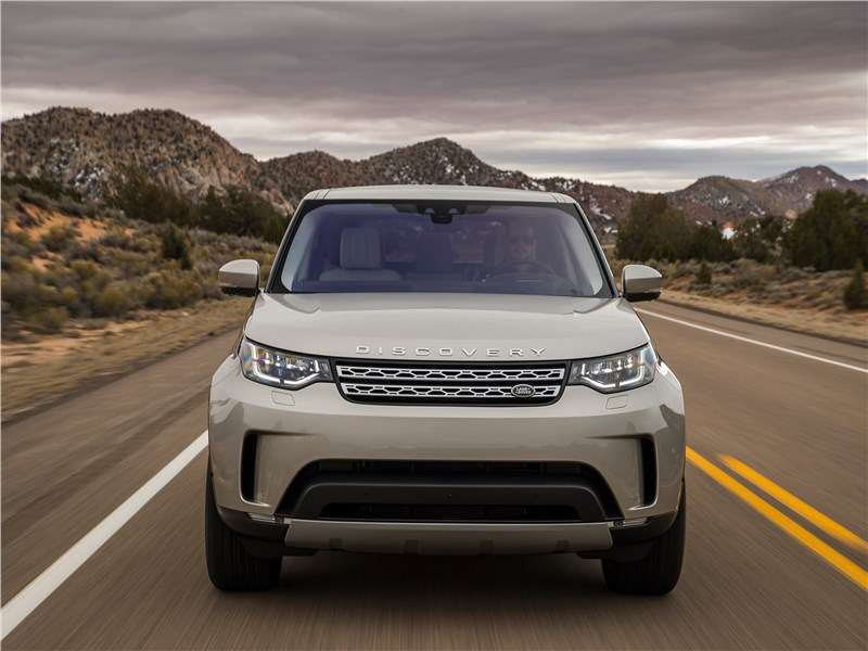 Фото Land Rover Discovery - Land Rover Discovery 2017 вид спереди