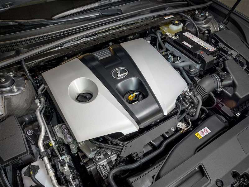 Фото Lexus ES - Атмосферный мотор идеально реагирует на подачу топлива