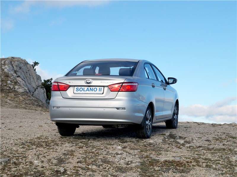 Фото LIFAN Solano - Lifan Solano 2016 вид сзади