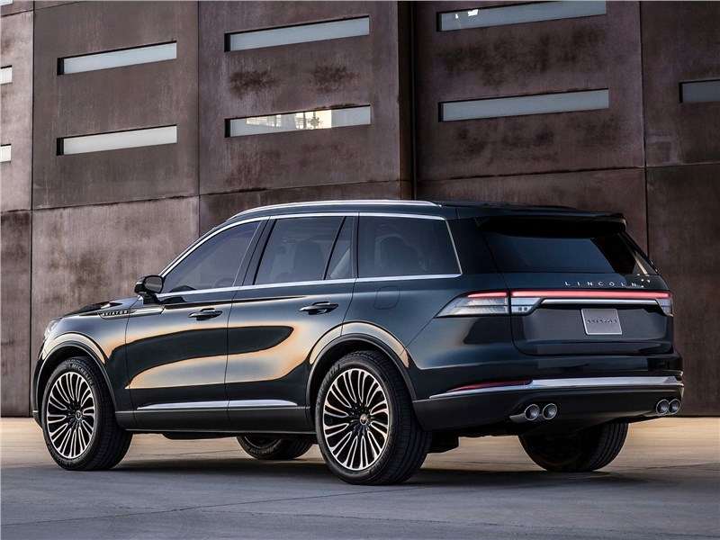 Фото Lincoln Aviator - Lincoln Aviator Concept 2018 вид сзади